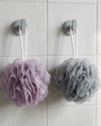 Spaie Recycled Mesh Bath Poufs 60 g Lavender Gray Set of 2 - Lifestyle view