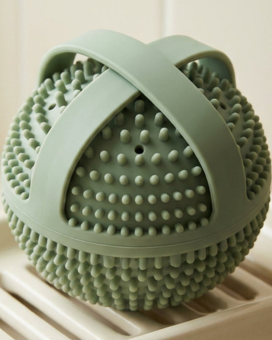 Spaie Silicone Shower Scrubber Ball 10 cm Sage - Lifestyle view